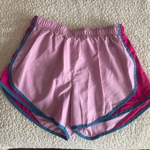 Nike Dri Fit Tempo Short Lilac size medium